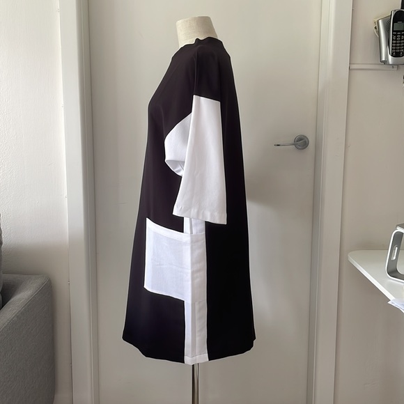 YouYou Statement Black and White Boxy Pocket Dress with Long Sleeves - Picture 4 of 15